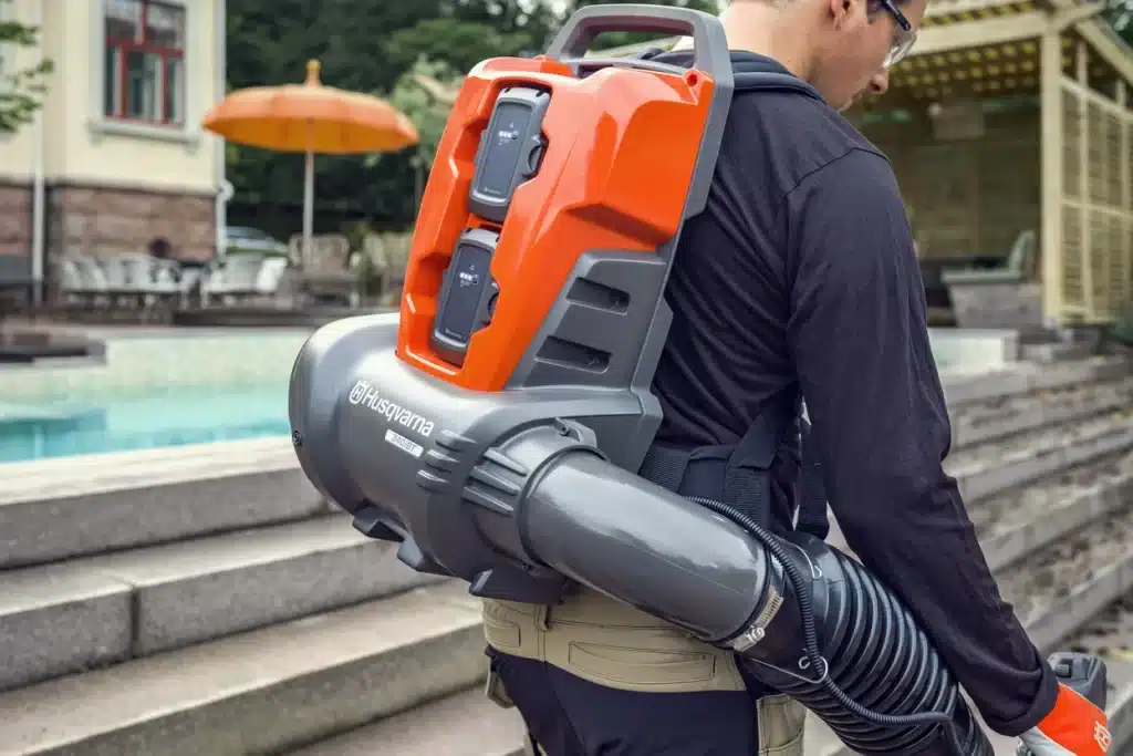 Husqvarna 340IBT 36V BackPack Blower