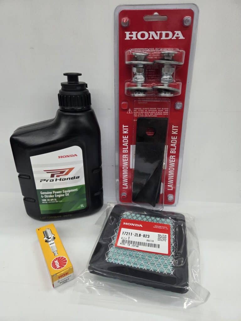 Honda Lawnmower Engine Service Kit HRU19 - Includes Blades and Bolts
